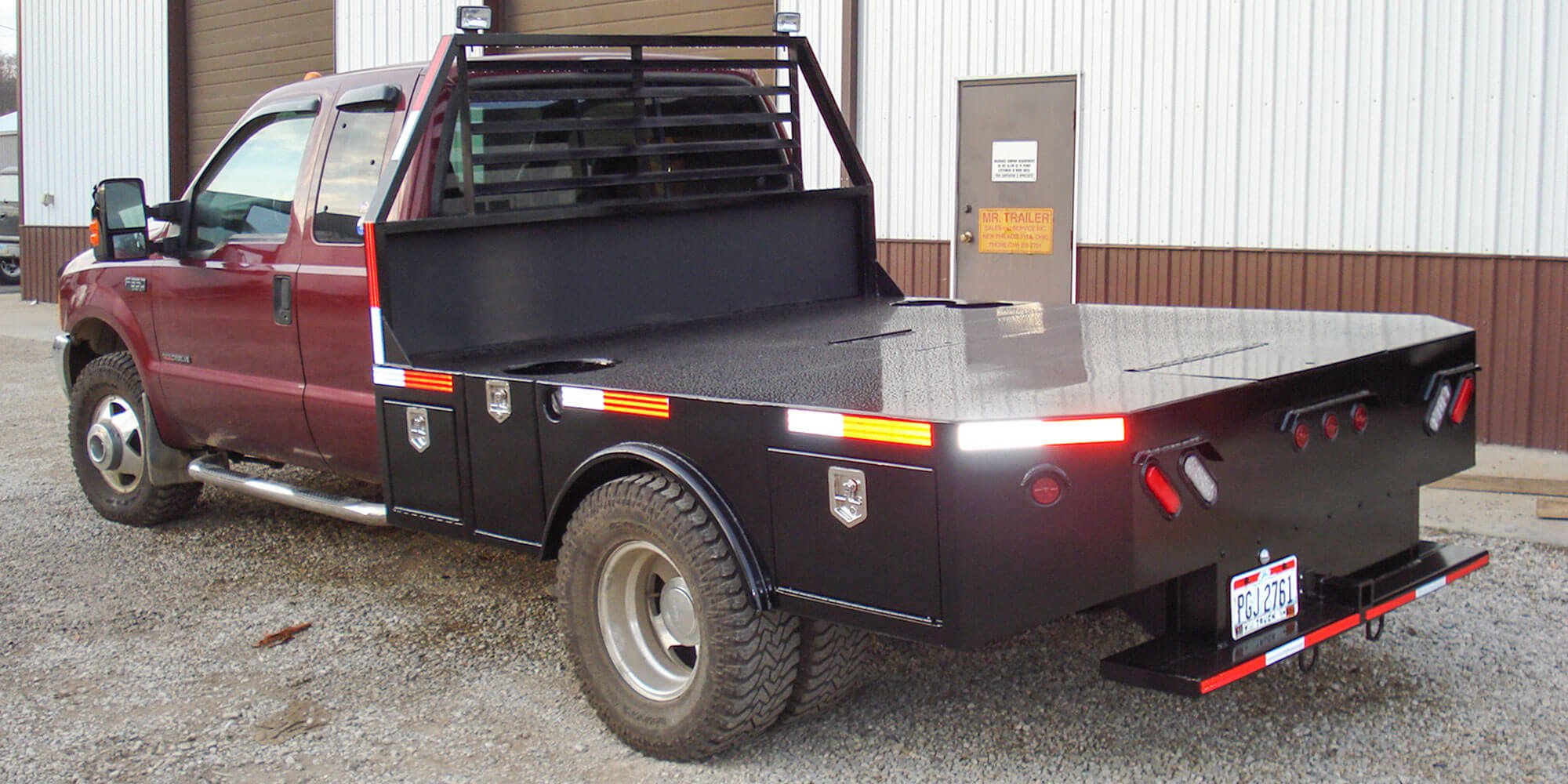 Truck Beds and Custom Fabrication Mr. Trailer Sales New